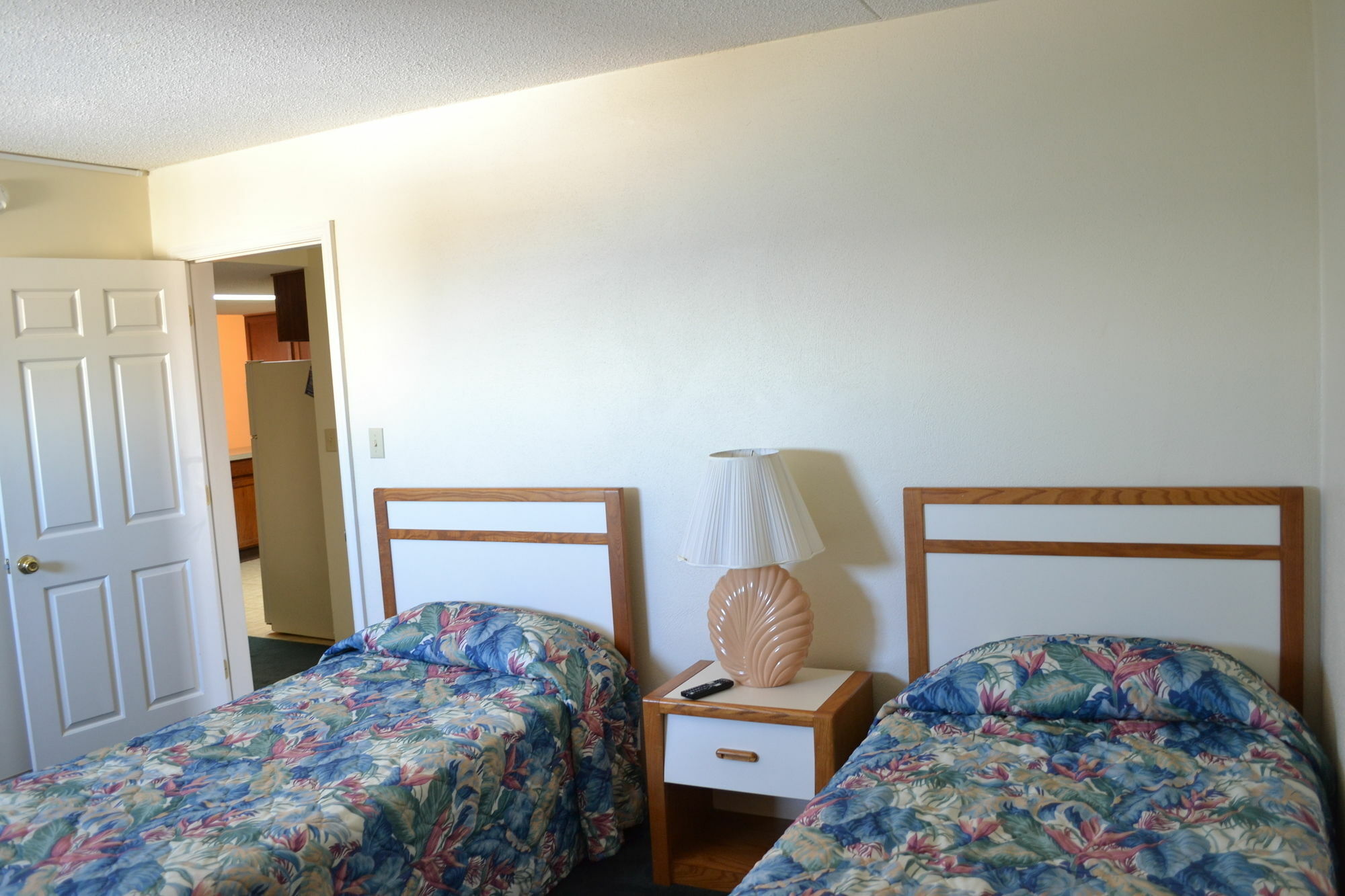 Ocean Towers Resort Atlantic Beach Exterior photo
